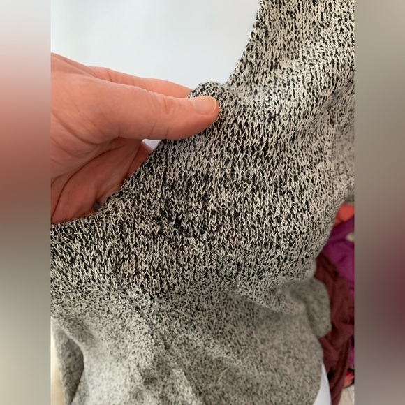 Urban Outfitters Project Social T Top T-shirt Heathered knit V-neck Grey XS - Picture 16 of 16